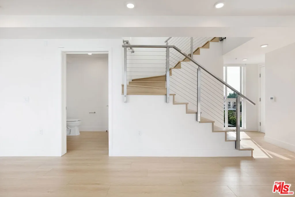 Cypress, California 90630, United States, 3 Bedrooms Bedrooms, ,2 BathroomsBathrooms,Residential,Active,239300