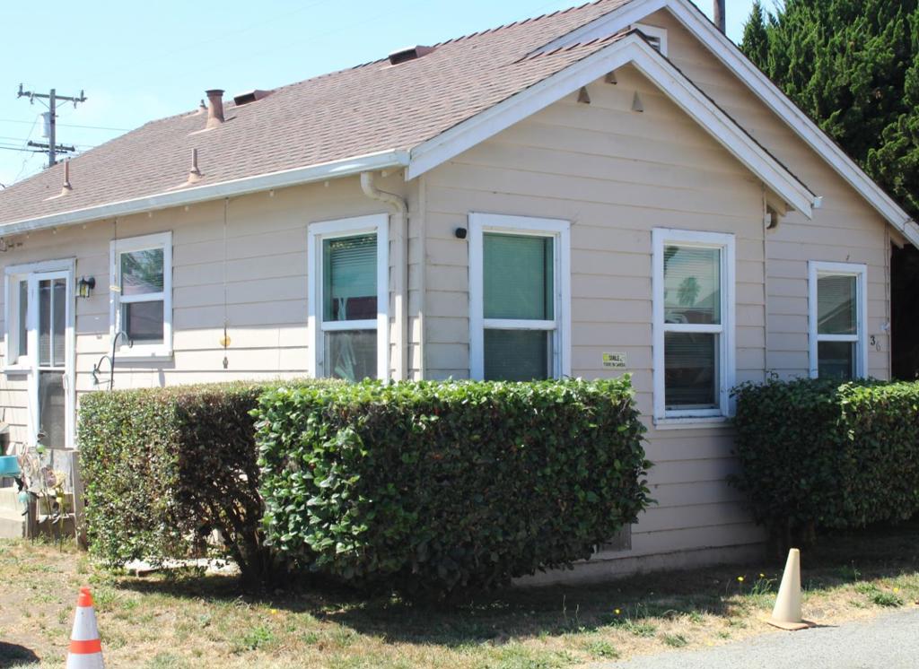 36 Tharp Avenue