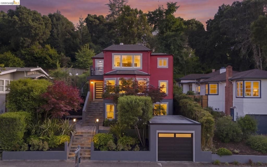 Photo of 683 Mandana Blvd. Blvd, Oakland, CA 94610 (MLS # 41131297)