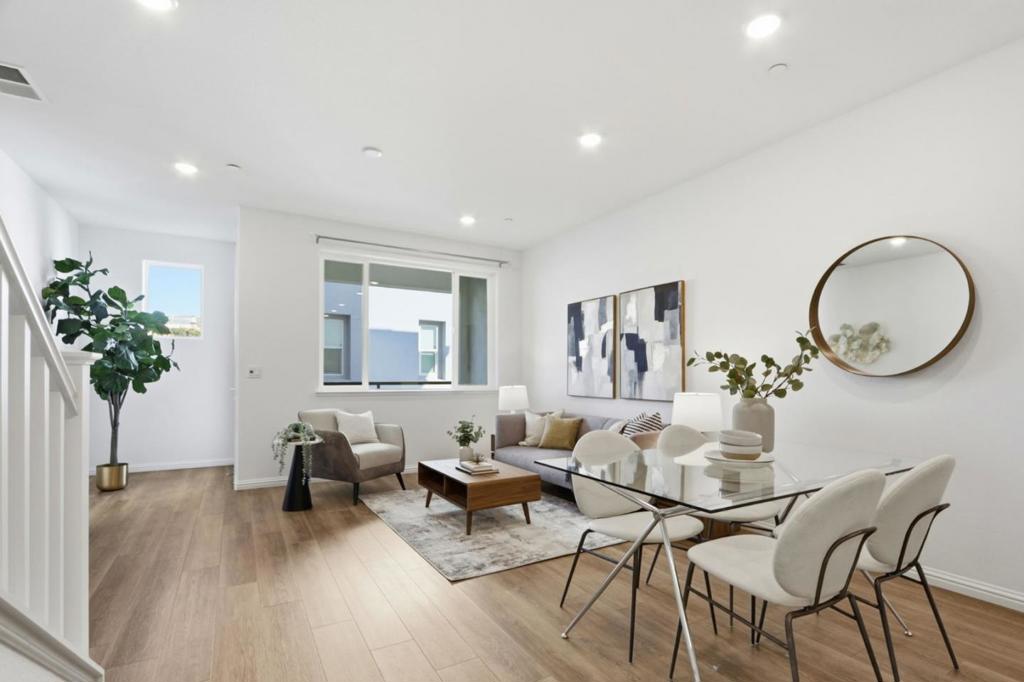 706 Fruit Ranch Loop