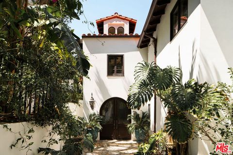 Photo of 2225 Malaga Road, Los Angeles, CA 90068 (MLS # 26793135)