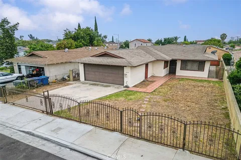 4820 Eagle Street, Los Angeles, CA 90022 - MLS#: CV25202158