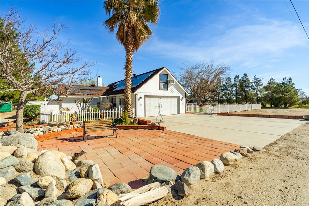 5849 East Avenue T8