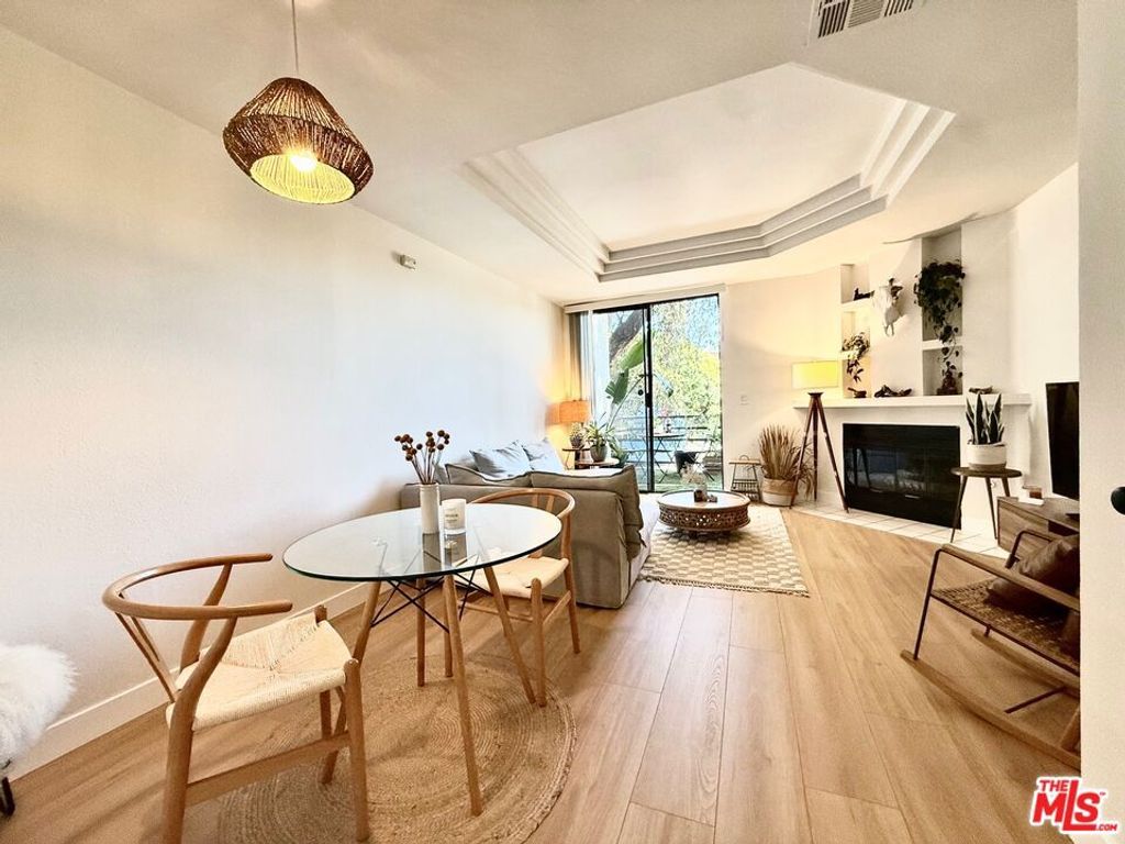 Photo of 2500 Abbot Kinney Boulevard #6, Venice, CA 90291 (MLS # 26706983)