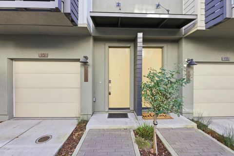 Photo of 931 Edy Ln, Oakland, CA 94607 (MLS # 41121165)