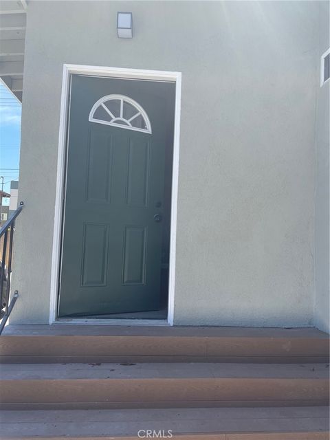 Photo of 1183 W 24th Street, Los Angeles, CA 90007 (MLS # SR26080719)