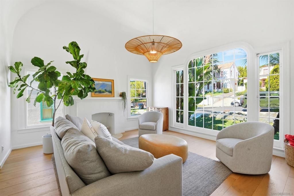 Photo of 3234 Lowry Rd Rd, Los Angeles, CA 90027 (MLS # 250042158SD)