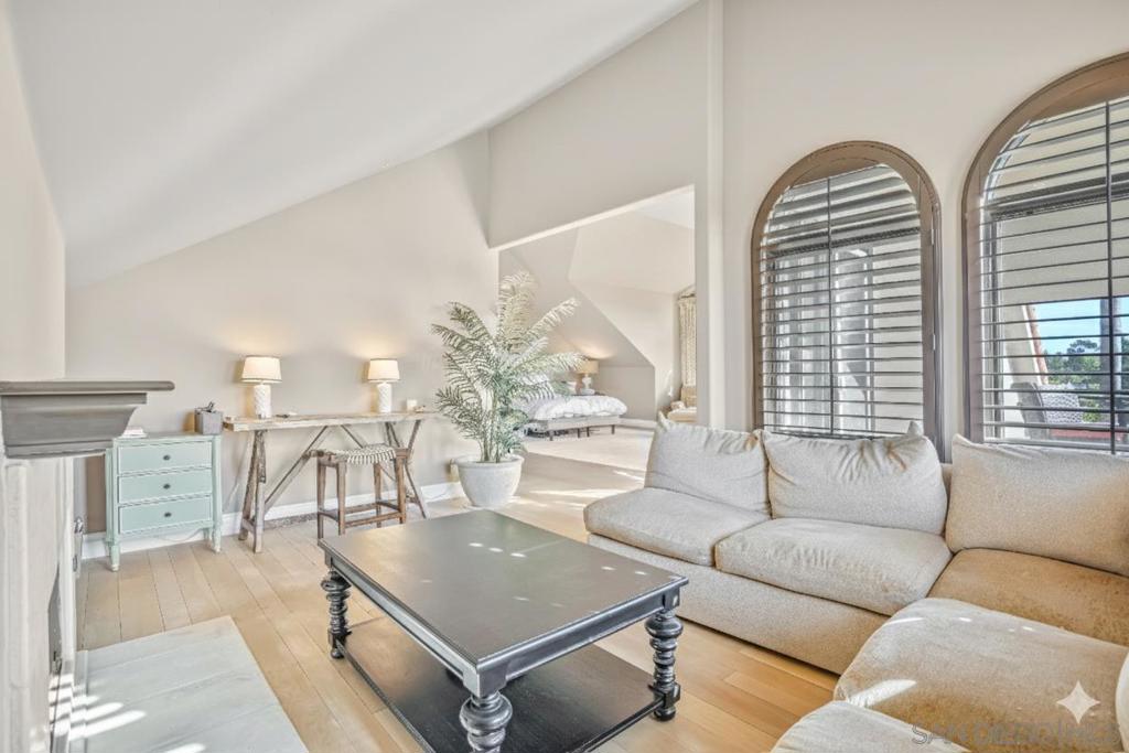 Rancho Santa Fe - Residential