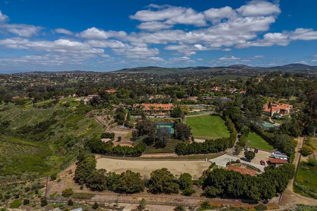Photo of 5305 La Crescenta, Rancho Santa Fe, CA 92067 (MLS # 250042105SD)