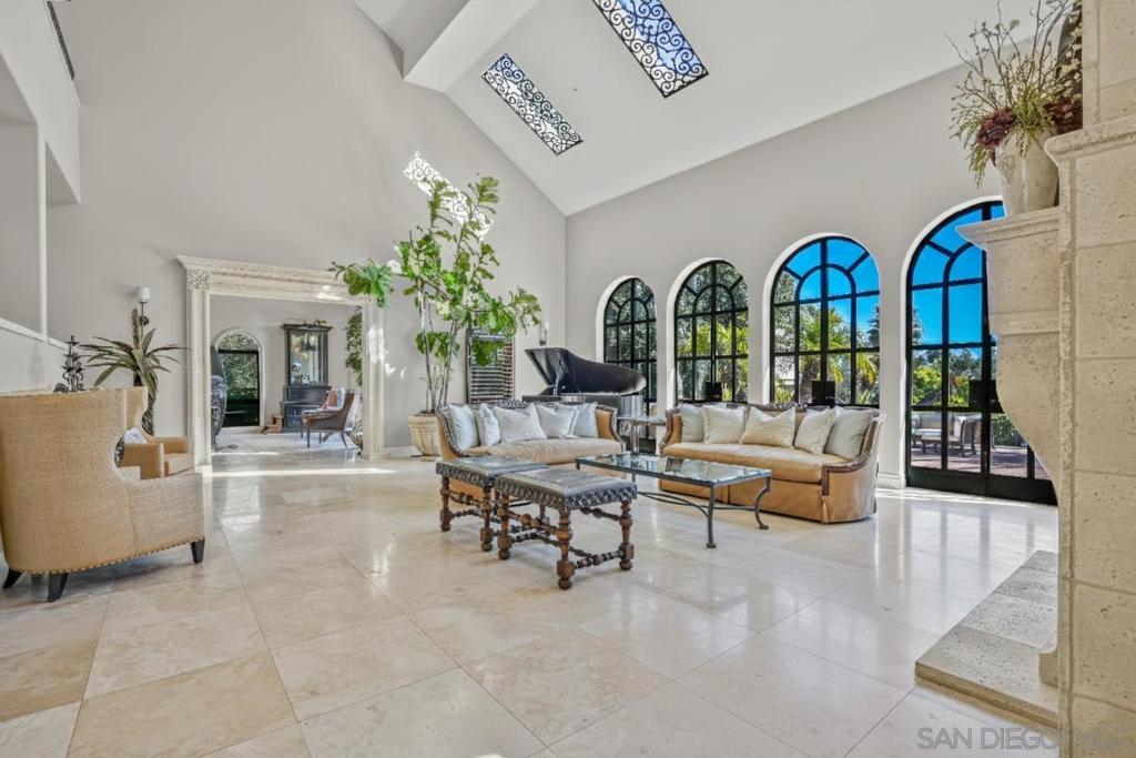 Rancho Santa Fe - Residential