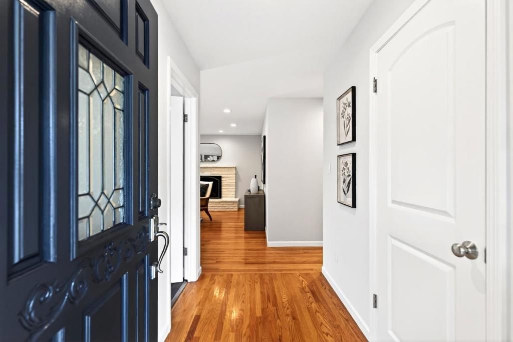 Photo of 1496 Barton Drive, Sunnyvale, CA 94087 (MLS # ML82031932)