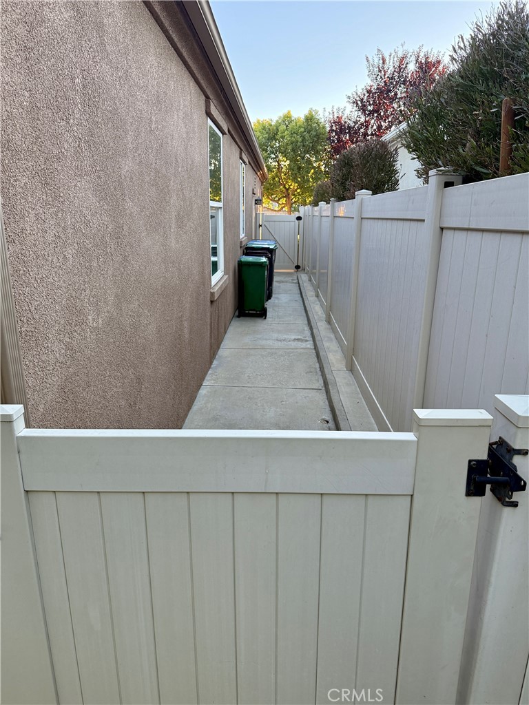 Four Seasons - Residential