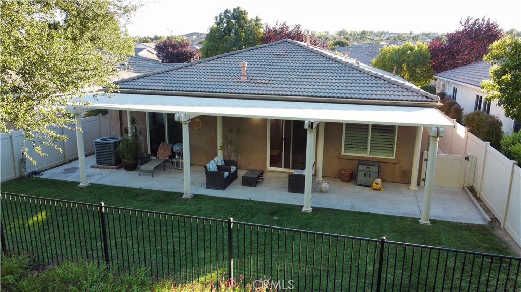 Four Seasons - Residential