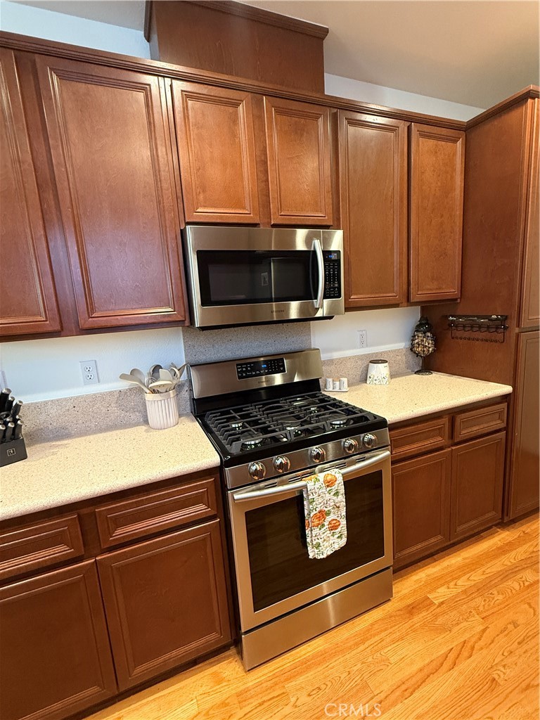 Four Seasons - Residential