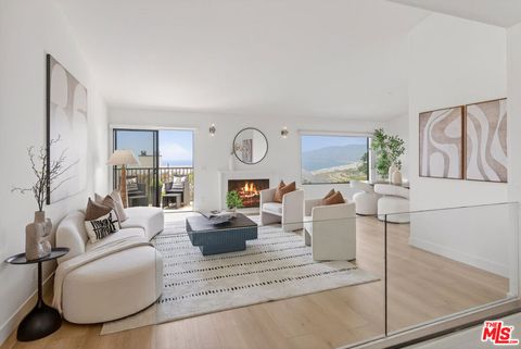 Photo of 6762 Las Olas Way, Malibu, CA 90265 (MLS # 26831747)