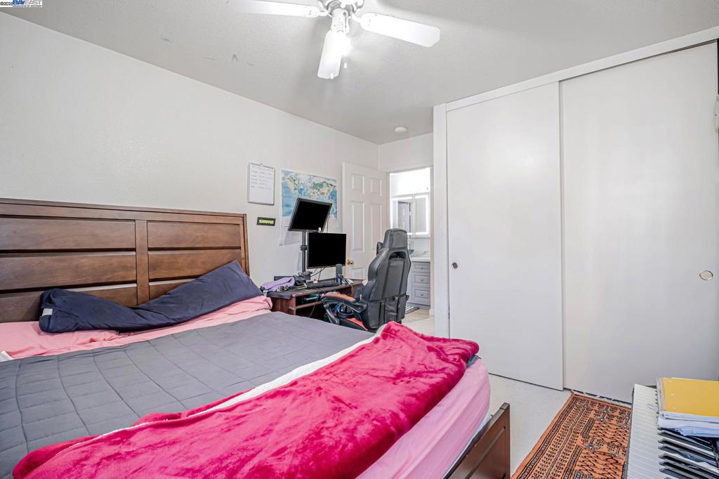 DIAMOND CROSSING - Residential