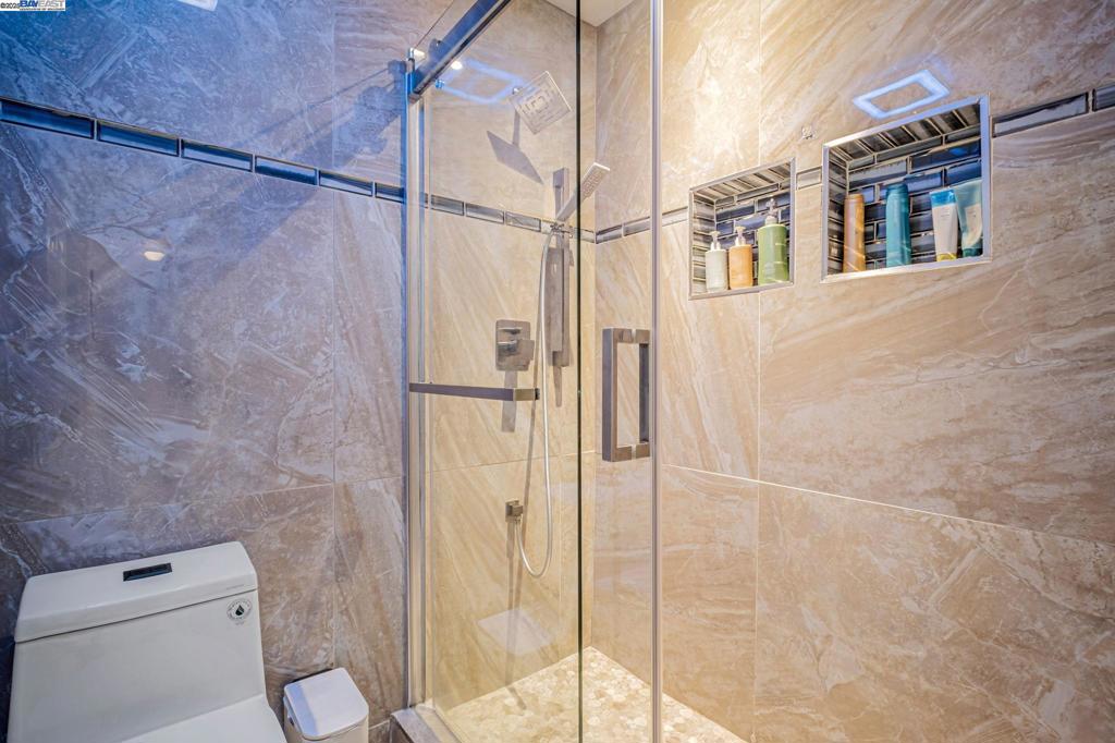 DIAMOND CROSSING - Residential