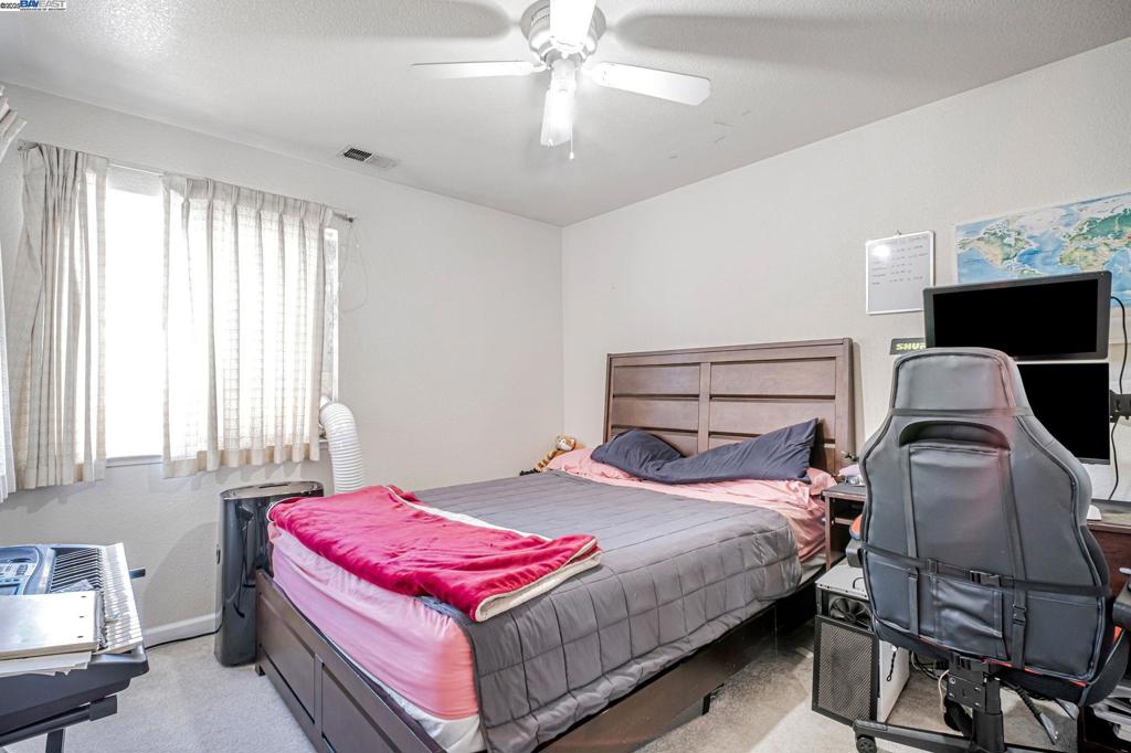 DIAMOND CROSSING - Residential