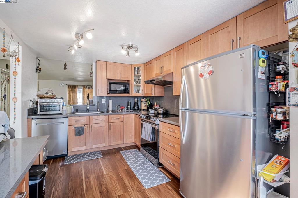 DIAMOND CROSSING - Residential