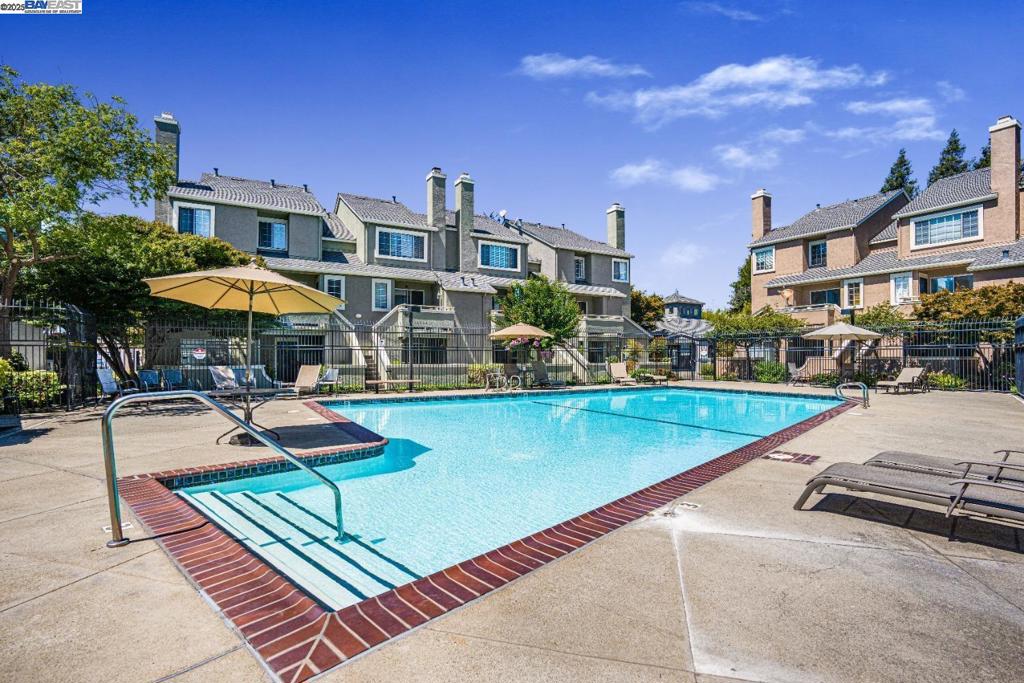 DIAMOND CROSSING - Residential