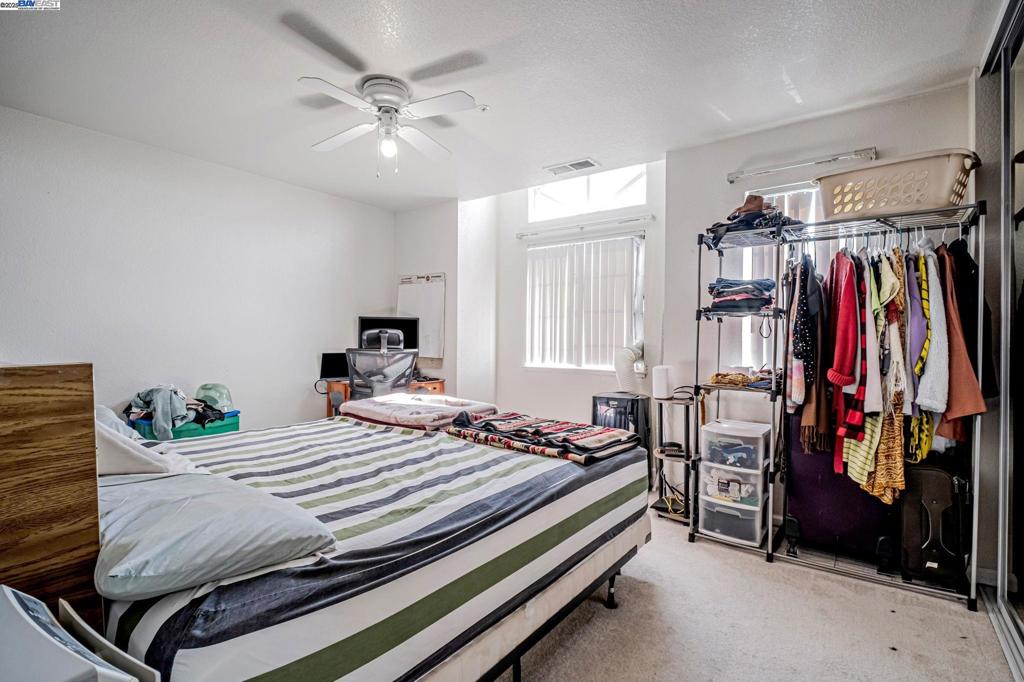 DIAMOND CROSSING - Residential