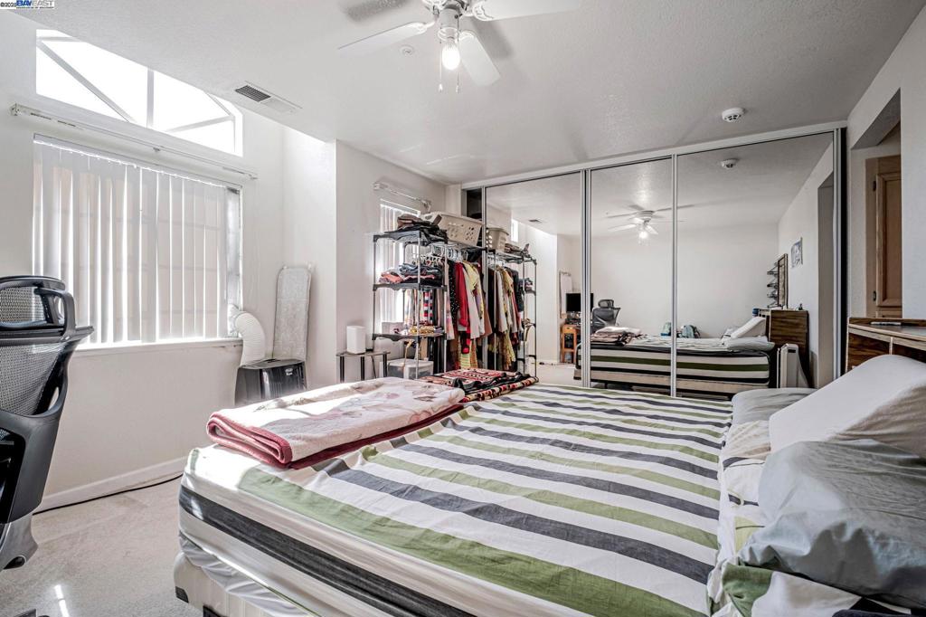 DIAMOND CROSSING - Residential