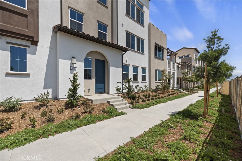 16119 Linden Lane