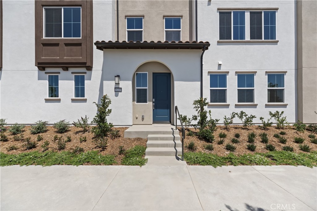 16119 Linden Lane