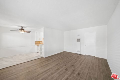 Photo of 7209 Willoughby Avenue #2, Los Angeles, CA 90046 (MLS # 26663971)