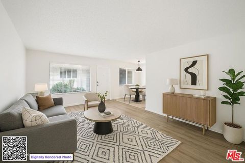 Photo of 7209 Willoughby Avenue #2, Los Angeles, CA 90046 (MLS # 26663971)