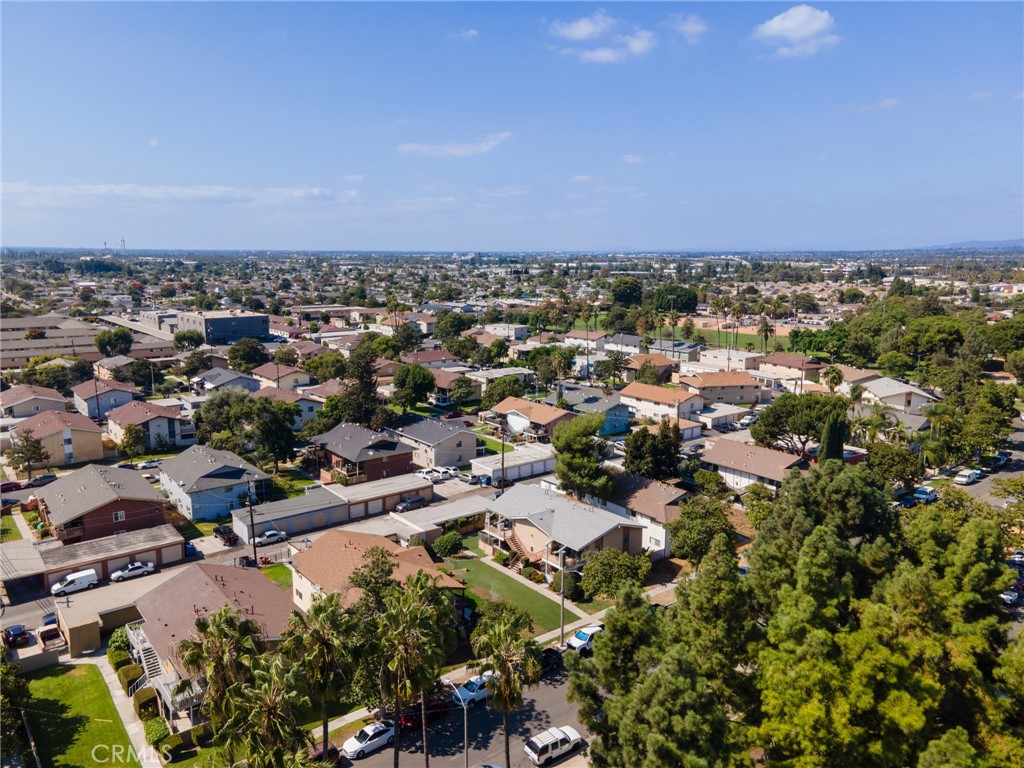 615 N Ventura