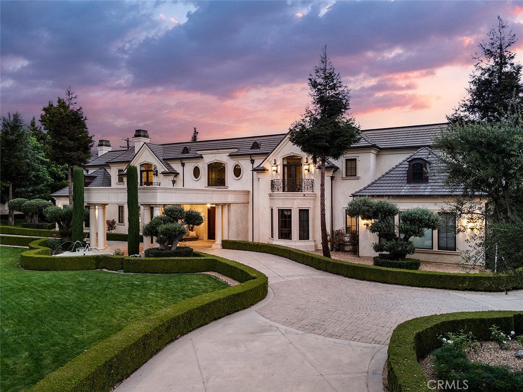 870 Fallen Leaf Road