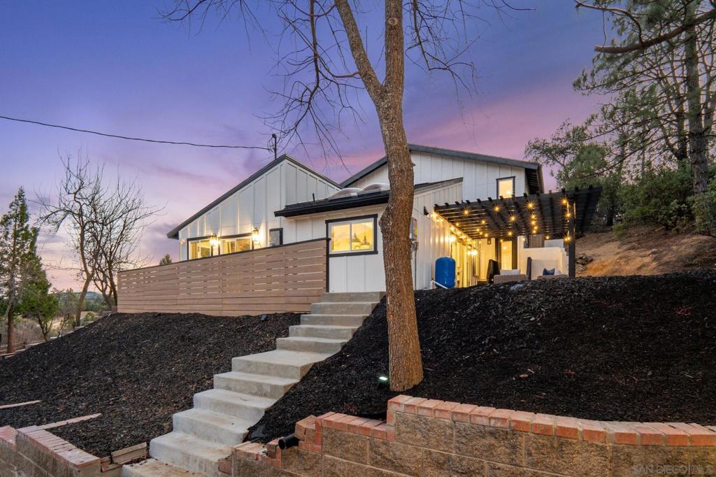 1326 Farmer Rd
