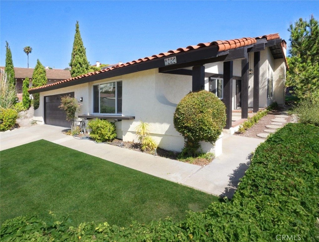 6954 Kings Harbor