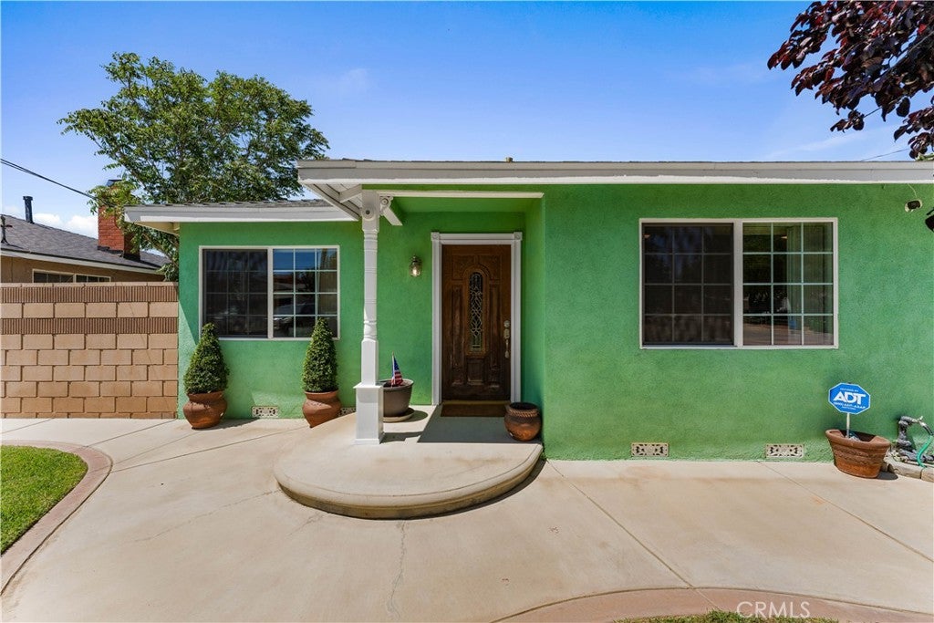 3333 W Avenue L4