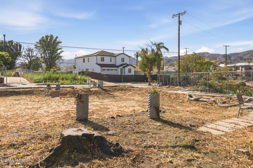 558 Erskine Drive