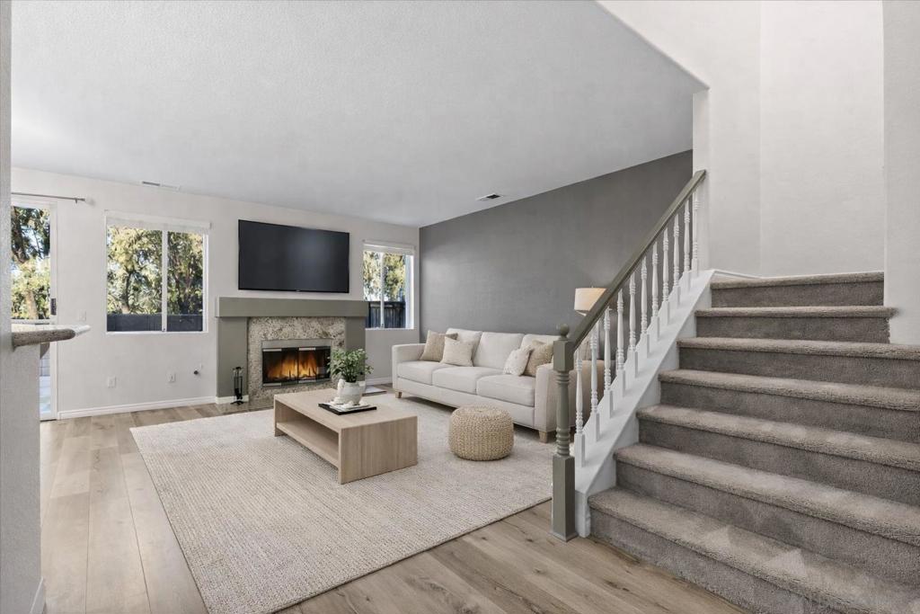 16156 Avenida Venusto 2