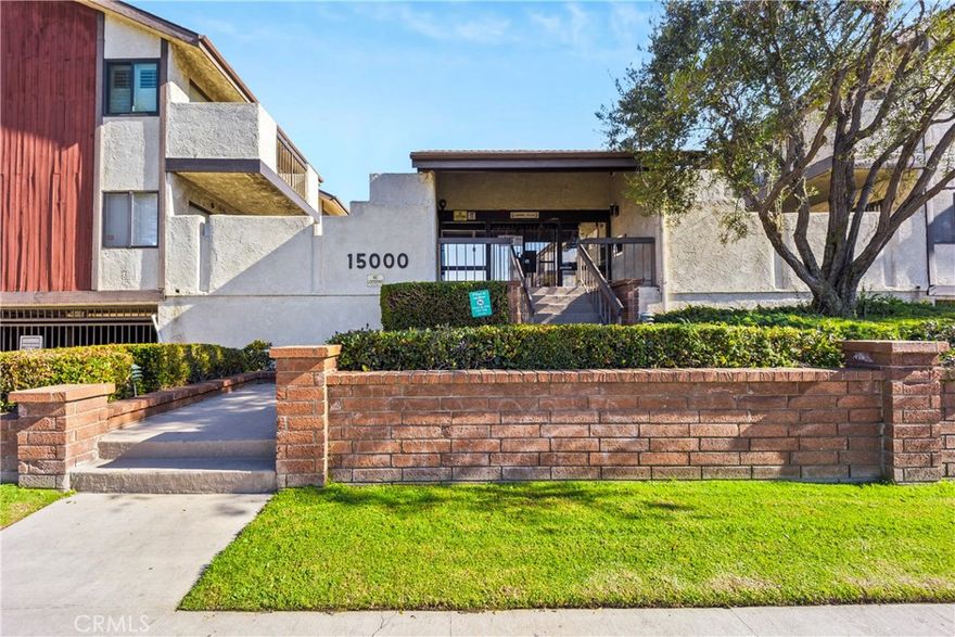 Discover comfort and convenience in this beautifully updated 2-bedroom, 2-bath condo located in the heart of Gardena. Recently painted with brand-new bedroom floors, this home offers a fresh and modern feel throughout. The layout features a spacious master bedroom with its own private bath, providing the perfect retreat.
While most units in the community offer only a small patio or balcony, this ground-floor unit boasts an oversized private patio—ideal for relaxing, entertaining, or creating your own outdoor oasis.
Residents can enjoy great community amenities, including a sparkling swimming pool, multiple BBQ areas throughout the complex, and a recreation room perfect for gatherings and events.
Move-in ready and full of charm, this condo is a standout opportunity in a well-maintained community.