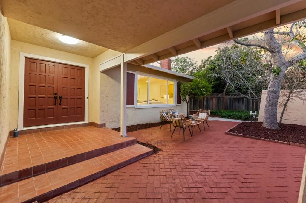 Photo of 4733 Jarvis Avenue, San Jose, CA 95118 (MLS # ML82038194)