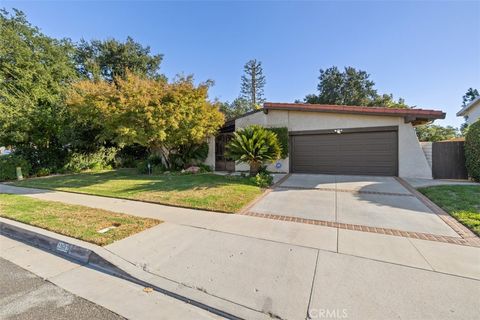 22612 Paul Revere Calabasas CA 91302