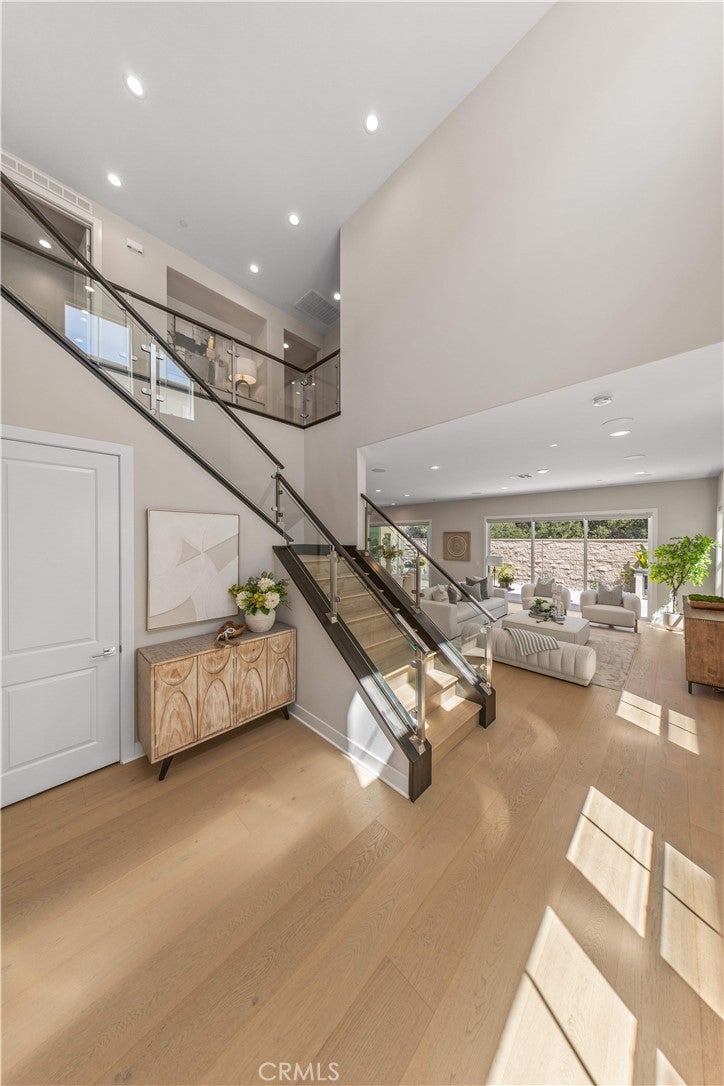 400 Riverbend