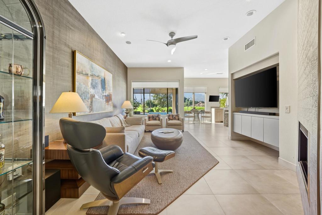 Rancho Mirage C.C. - Residential