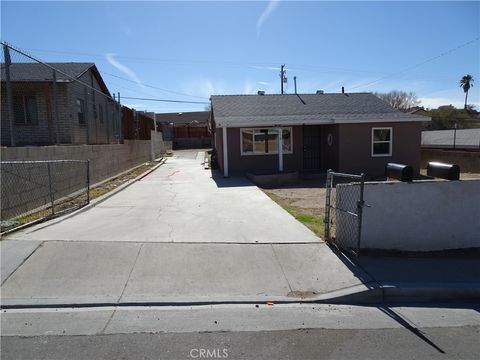 Photo of 510 W Fredricks St, Barstow, CA 92311 (MLS # DW26004751)