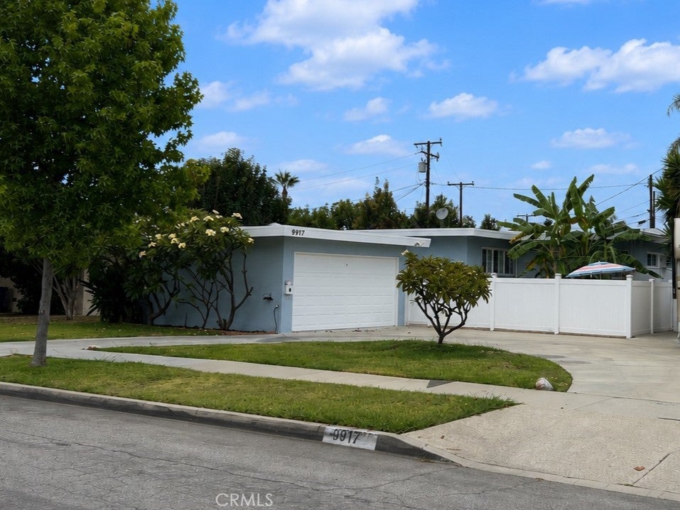 9917 Mina Avenue
