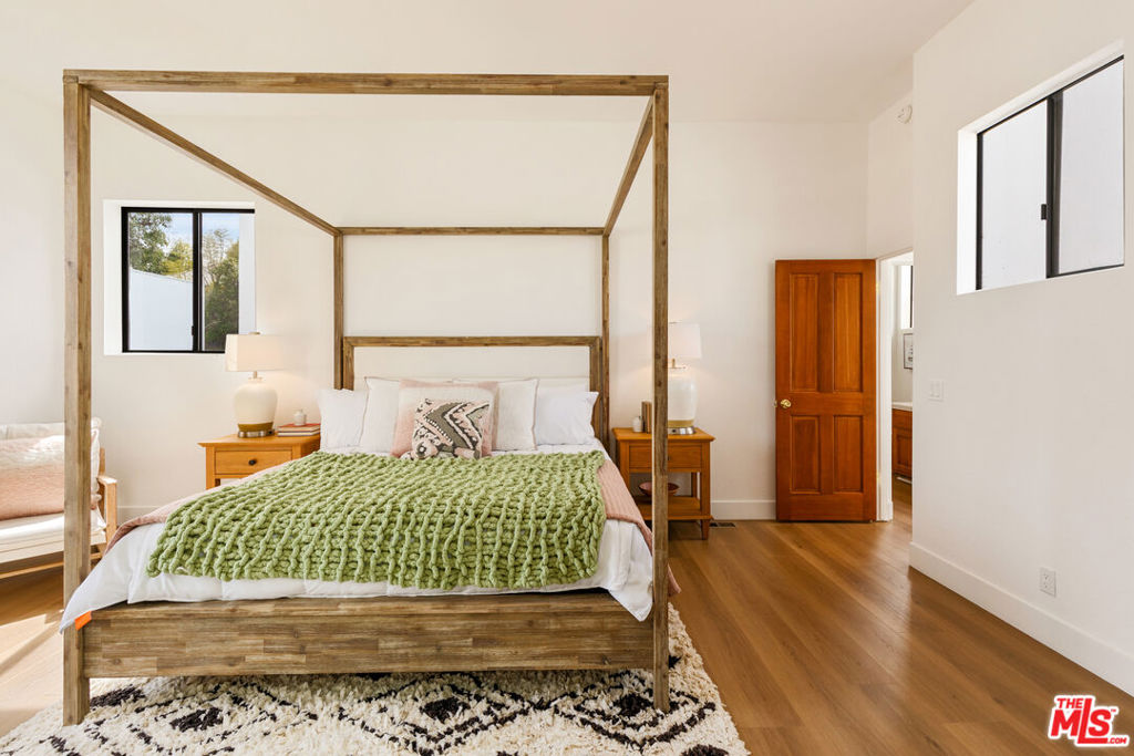 29221 Heathercliff Road 13