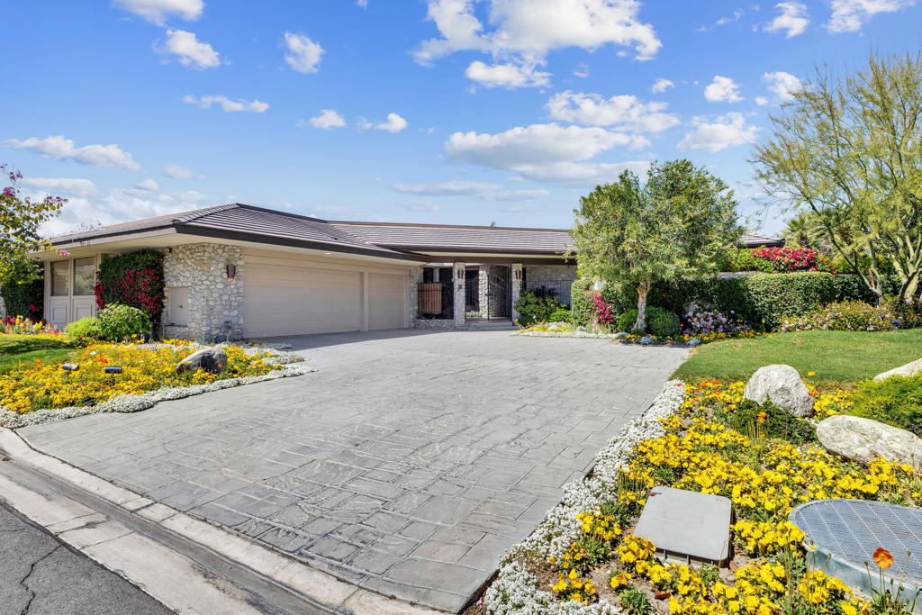 15 Johnar Boulevard