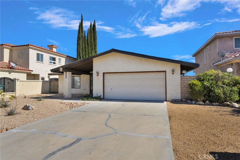 13915 Spring Valley Pkwy