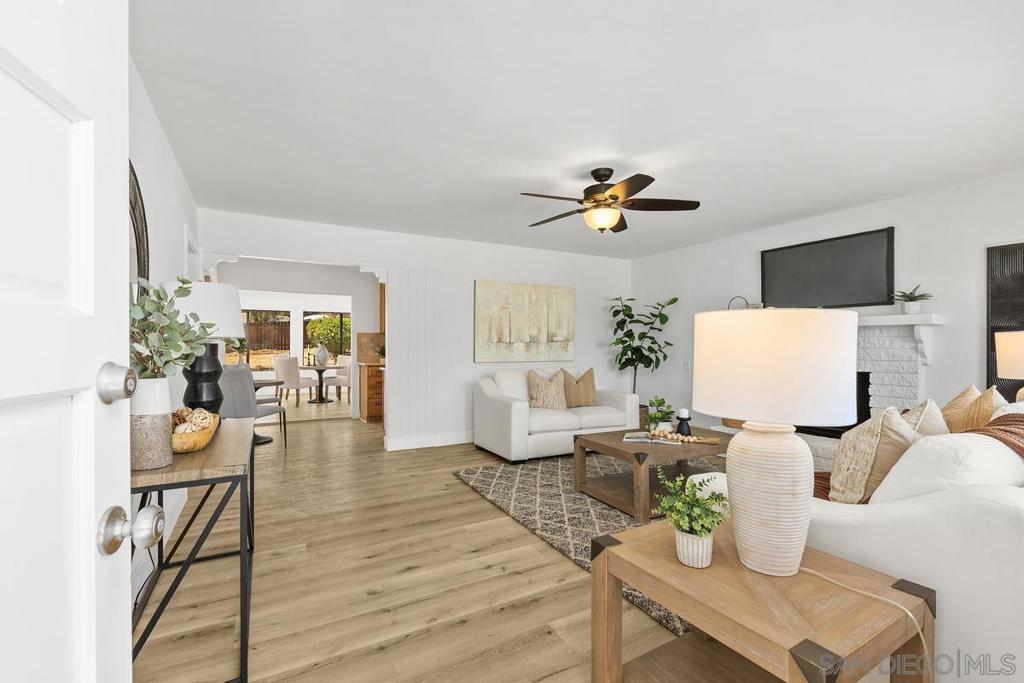 2738 Oak Hill Dr