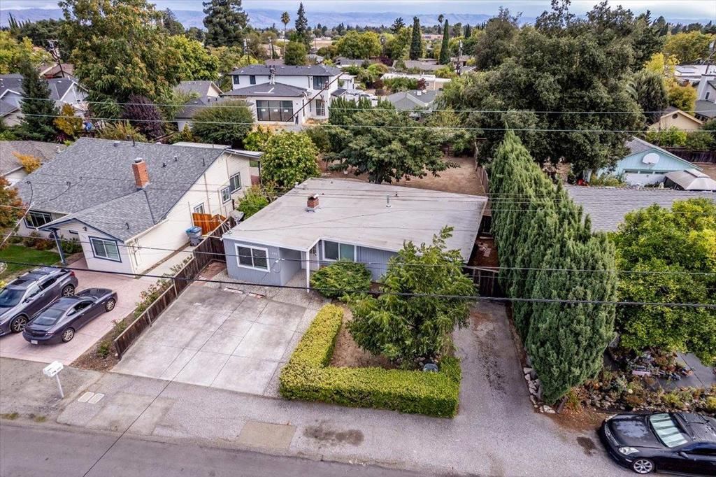 Photo of 1472 Hampton Drive, Sunnyvale, CA 94087 (MLS # ML82023665)