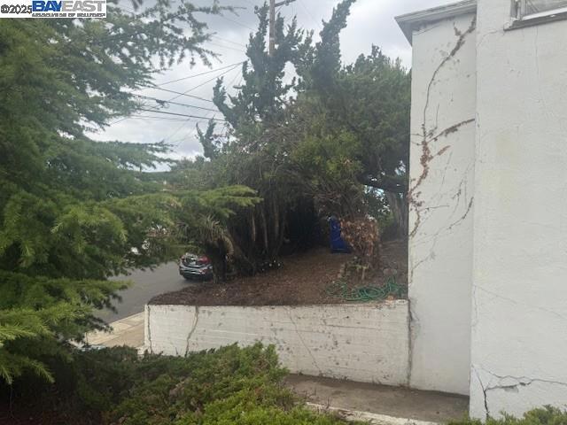 LINCOLN HIGHLAND - Residential